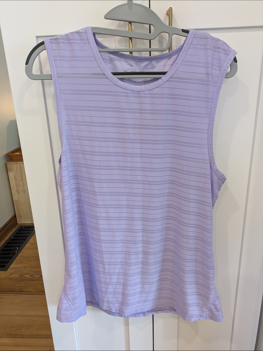ZYIA Lilac Scoop Neck Athletic Tank
